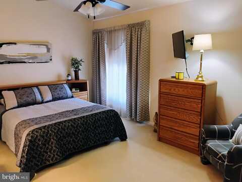 153 RIVER BEND PARK, LANCASTER, PA 17602