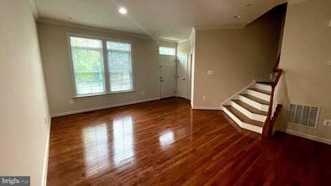 122 PARKVIEW, GAITHERSBURG, MD 20878