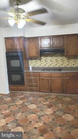 530 ROUND TABLE DRIVE, FORT WASHINGTON, MD 20744