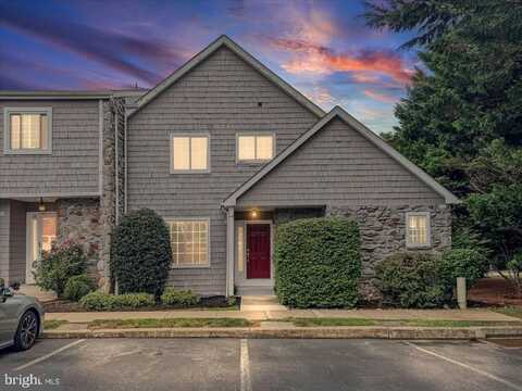 56 CONSTITUTION COURT, CHESTERBROOK, PA 19087