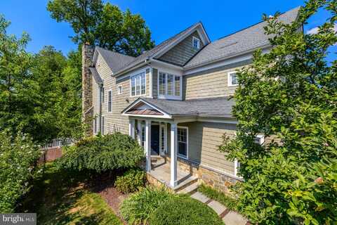 1519 PATHFINDER LANE, MCLEAN, VA 22101