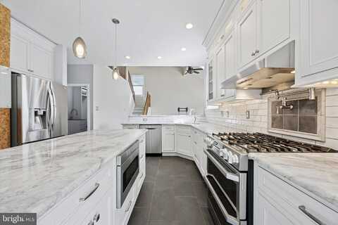 2291 WARNER ROAD, LANSDALE, PA 19446