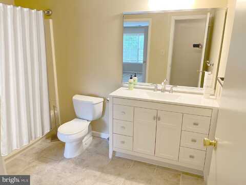 402 BEDFORD COURT, QUAKERTOWN, PA 18951