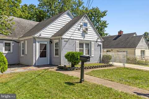 6909 STANDISH DRIVE, HYATTSVILLE, MD 20784