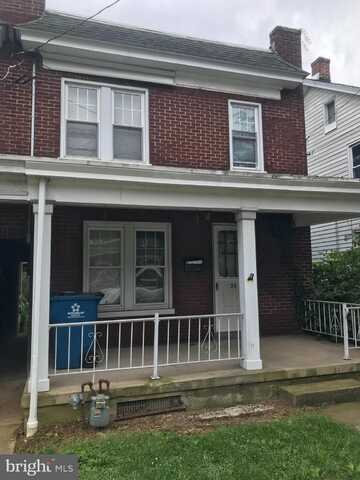 56 E MAIN ST, MOUNTVILLE, PA 17554