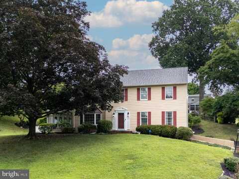 25 CLEARBROOK ROAD, NEWTOWN SQUARE, PA 19073