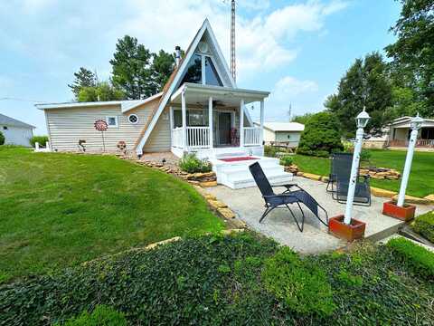 5584 E GOLDEN ACRE Court, Monticello, IN 47960