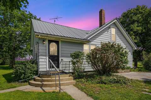 2695 Brandon Diagonal Blvd, Independence, IA 50644