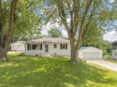 331 N Ellen Street, Cedar Falls, IA 50613