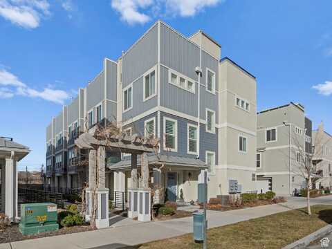 4726 S HILLHOUSE, Murray, UT 84107