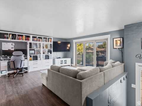 3295 W 4850 S, Roy, UT 84067