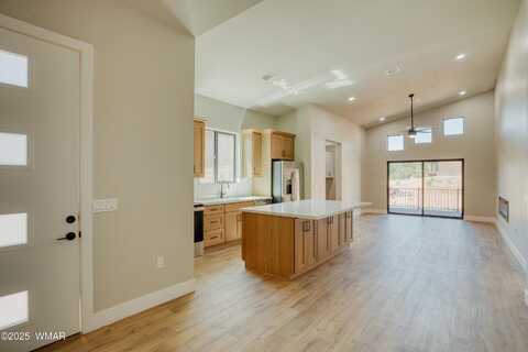 4668 West Tatanka Loop, Show Low, AZ 85901