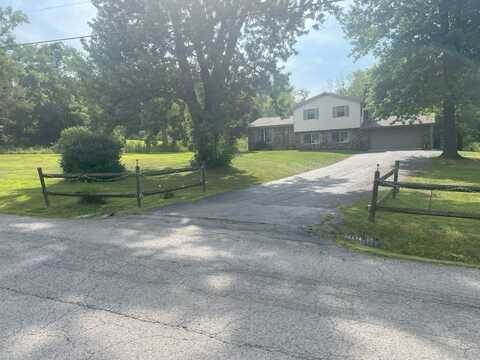 179 Frenz Dr, Union Twp, PA 16101