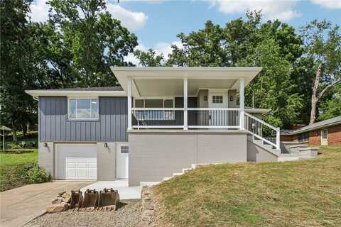 12329 Herold Dr, North Huntingdon, PA 15642