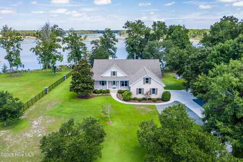 181 Dugald Lane, Hampstead, NC 28443