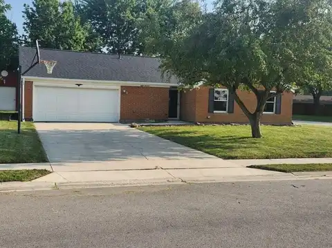819 Canterbury Drive, Wapakoneta, OH 45895