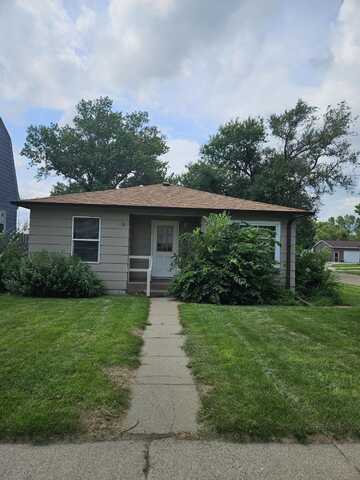 1023 N 1st Street, Aberdeen, SD 57401