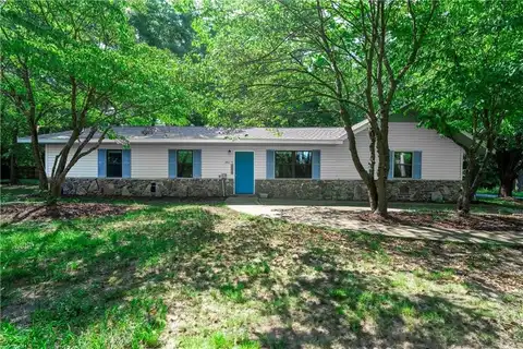 843 Bowen BLVD, Fayetteville, AR 72703