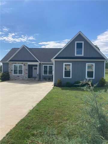 1902 Queen Drive, Walhalla, SC 29691