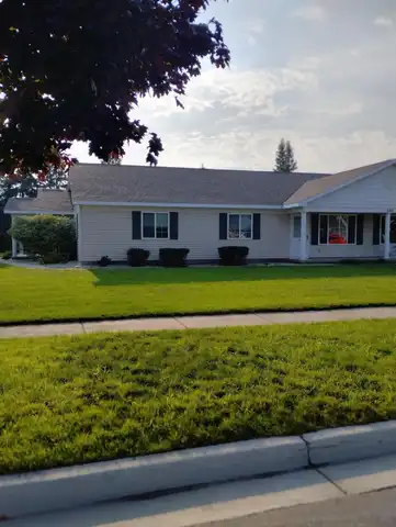 355 Unit B S Oliver Street, Alpena, MI 49707