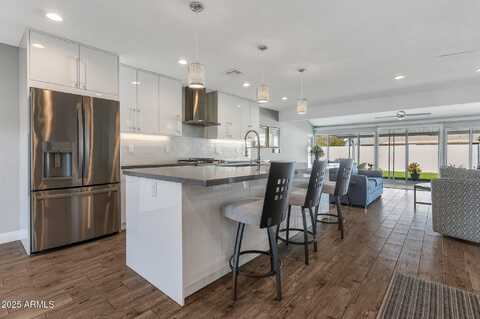11050 W CUMBERLAND Drive, Sun City, AZ 85351