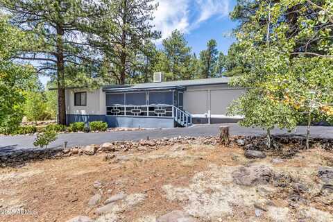17330 S ASPEN Place, Munds Park, AZ 86017