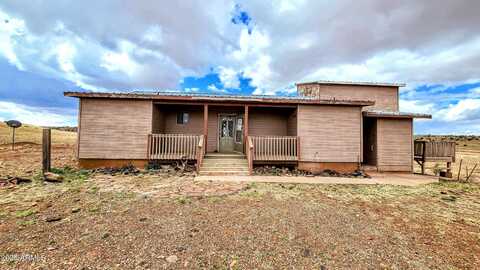 918 County Road, Concho, AZ 85924