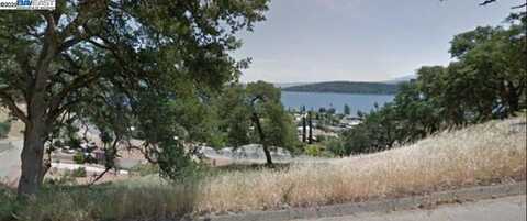 7720 Verna Way, Lucerne, CA 95458