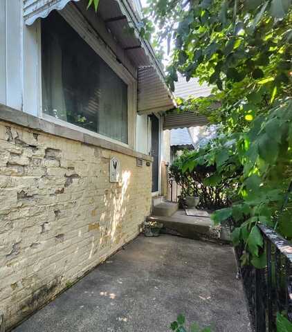 9011 Austin Avenue, Morton Grove, IL 60053