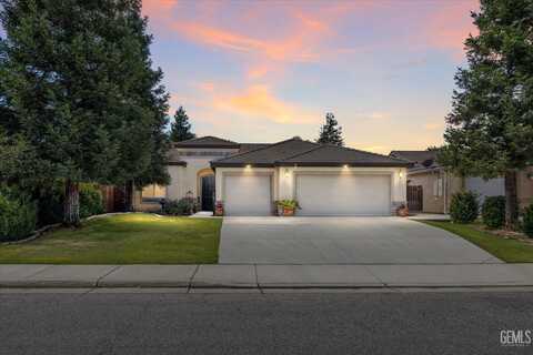 9405 Red Rock Creek Way, Bakersfield, CA 93311