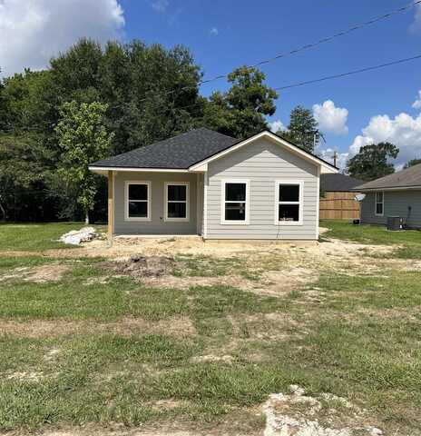 270 Railroad St., Sour Lake, TX 77659