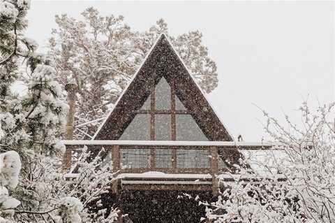 724 Barret Way, Big Bear City, CA 92314
