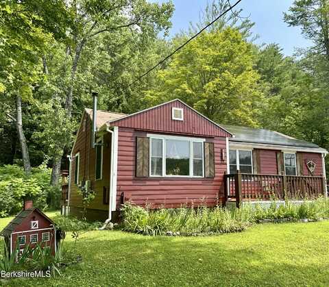 1872 North Main Rd, Otis, MA 01253