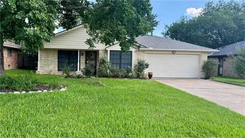 3904 Seminole Court, Bryan, TX 77802