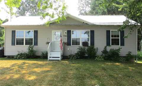 7066 Lake Avenue, Williamson, NY 14589