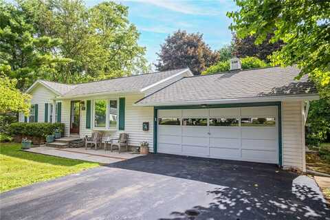 12 Garden Lane, Le Roy, NY 14482