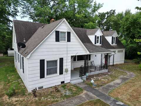 303 Campus Street, Marshall, AR 72650