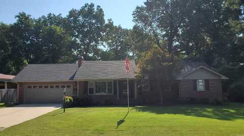 305 N 8th Avenue, Piggott, AR 72454