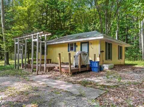 3530 WARREN ROAD, BENZONIA TWP, MI 49617