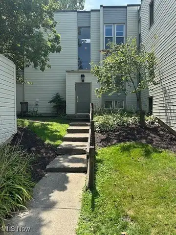 1655 CEDARWOOD DRIVE 313, WESTLAKE, OH 44145