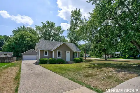 792 W 26TH STREET, HOLLAND, MI 49423
