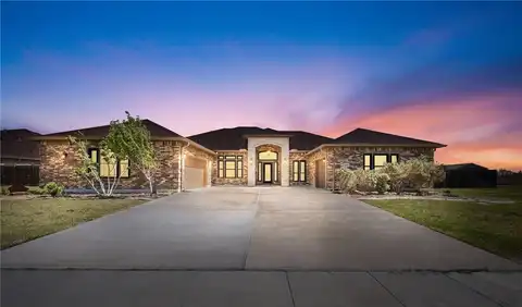 2002 Arash Drive, Corpus Christi, TX 78413