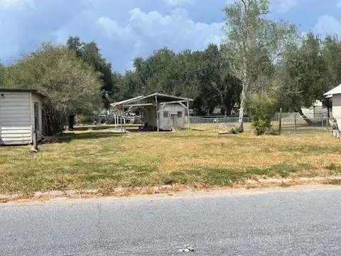414 W Bennett Street, Falfurrias, TX 78355