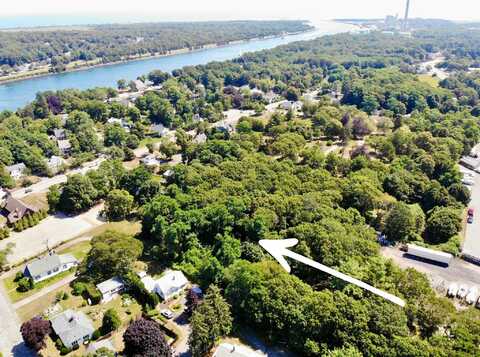 51 Commonwealth Avenue, Sagamore, MA 02561