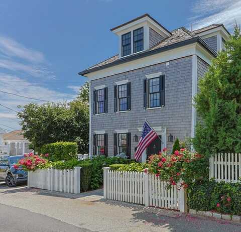 6 Pleasant Street, Provincetown, MA 02657