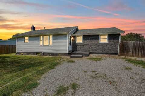 471 Woods Lane, Richmond Dale, OH 45673