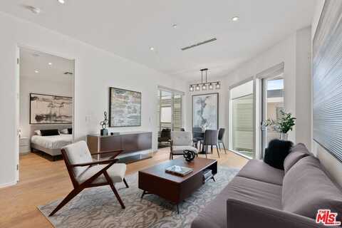 1030 N Kings Rd, West Hollywood, CA 90069