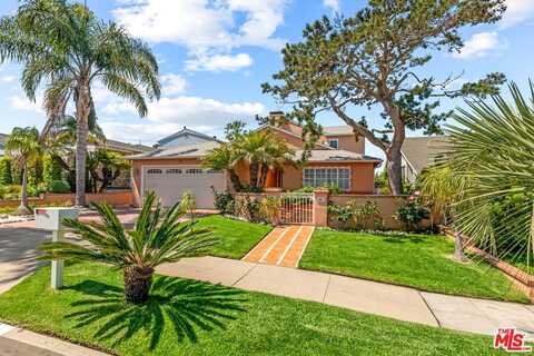 8221 Delgany Ave, Playa Del Rey, CA 90293