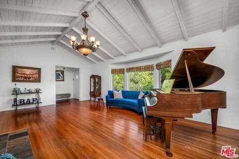 10321 Rochester Ave, Los Angeles, CA 90024