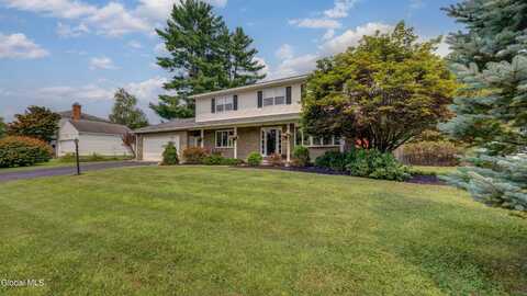 4 Fairway Court, Albany, NY 12208